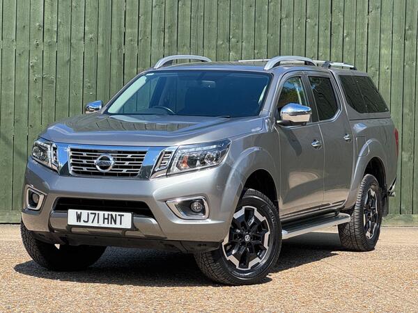Nissan Navara 2.3 dCi Tekna Auto 4WD Euro 6 4dr at 7th