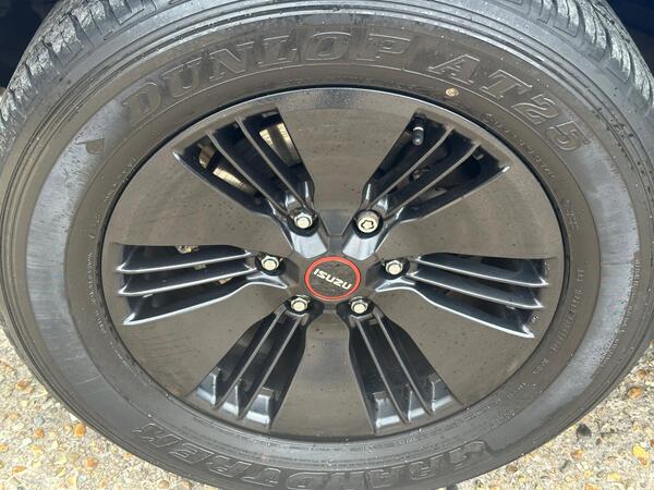 Isuzu D-Max 1.9 TD V-Cross 4WD Euro 6 (s/s) 4dr at 56th