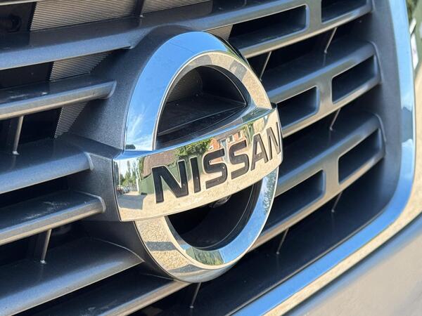 Nissan Navara 2.3 dCi Tekna Auto 4WD Euro 6 4dr at 54th