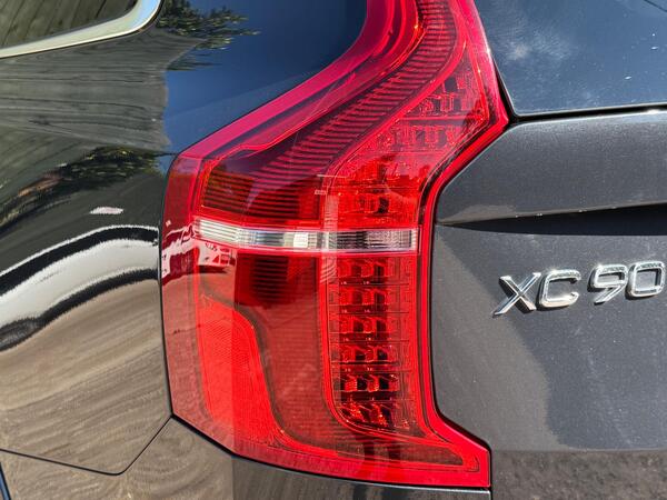 Volvo XC90 2.0 D5 PowerPulse Inscription Pro Auto 4WD Euro 6 (s/s) 5dr at 47th