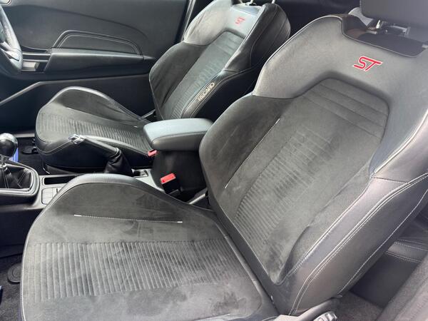 Ford Fiesta 1.5T EcoBoost ST-3 Euro 6 3dr at 36th