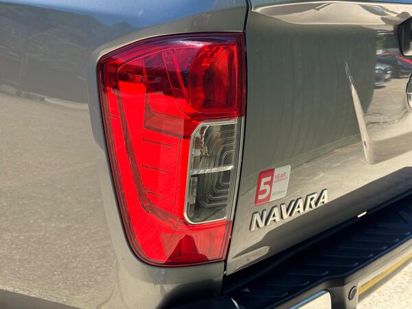 Nissan Navara 2.3 dCi Tekna Auto 4WD Euro 6 4dr at 45th