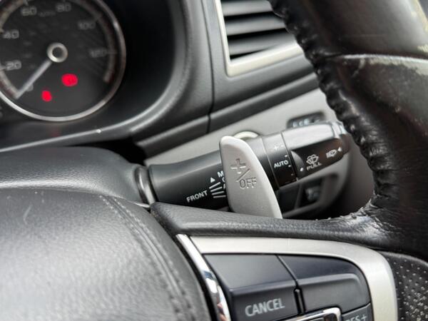 Mitsubishi L200 2.4 DI-D DC Barbarian Auto 4WD Euro 6 4dr at 27th