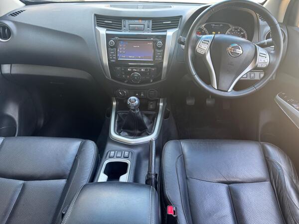 Nissan Navara 2.3 dCi Tekna 4WD Euro 6 (s/s) 4dr at 2th