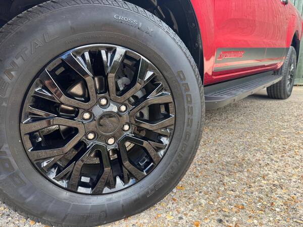 Ford Ranger 2.0 EcoBlue Stormtrak Pickup Double Cab 4dr Diesel Auto 4WD Euro 6 (s/s) (213 ps)
