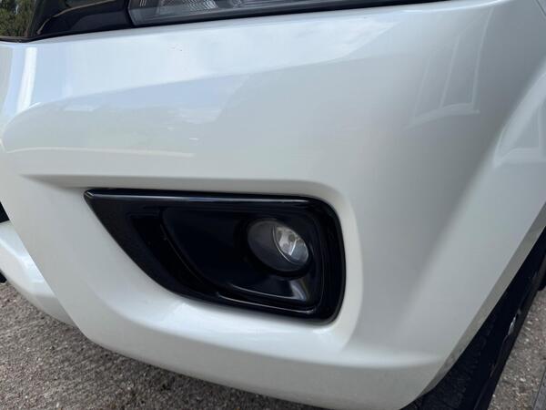 Nissan Navara 2.3 dCi N-Guard Auto 4WD Euro 6 4dr at 45th