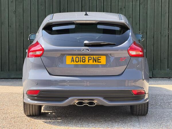 Ford Focus 2.0T EcoBoost ST-3 Euro 6 (s/s) 5dr