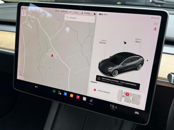 Tesla Model 3 (Dual Motor) Long Range Auto 4WDE 4dr at 29th