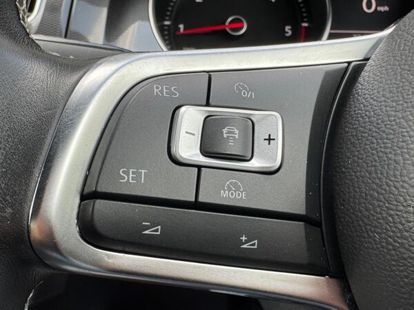Volkswagen Golf 2.0 TDI BlueMotion Tech GTD DSG Euro 6 (s/s) 3dr at 22th