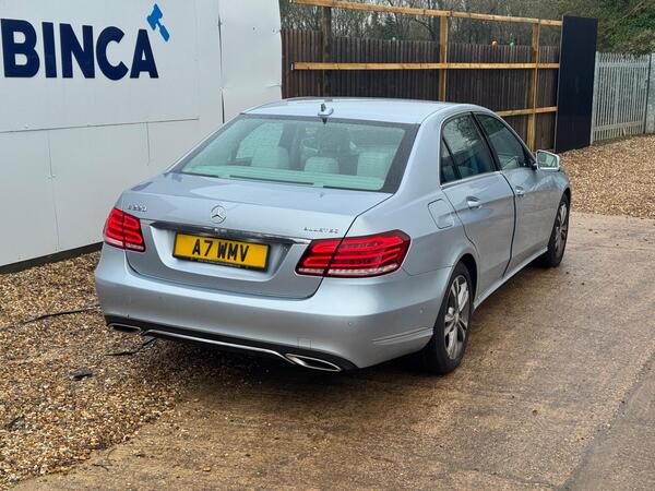 MERCEDES-BENZ E220 SE BLUETEC AUTO - Image 3