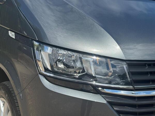 Volkswagen Transporter 2.0 TDI T30 Highline FWD SWB Euro 6 (s/s) 5dr at 42th