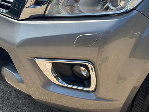 Nissan Navara 2.3 dCi Tekna 4WD Euro 6 (s/s) 4dr at 44th