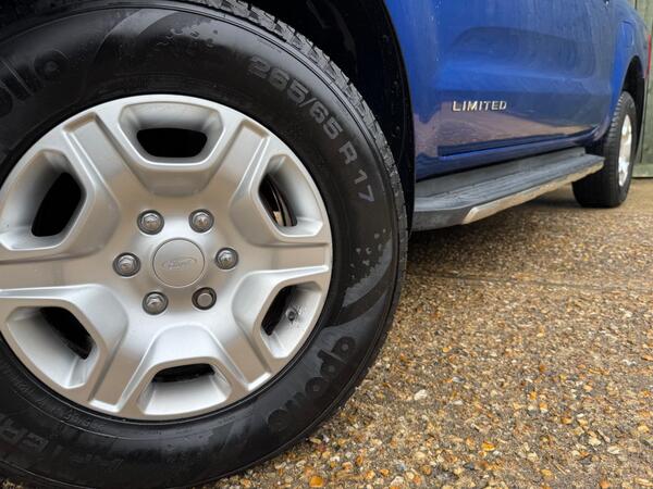 Ford Ranger 2.2 TDCi Limited Durashift 4WD Euro 5 4dr at 46th