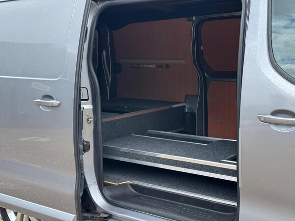 Peugeot Expert 2.0 BlueHDi 1400 Asphalt Standard Panel Van MWB Euro 6 (s/s) 6dr