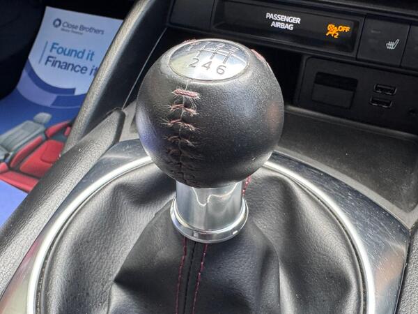 Mazda MX-5 1.5 SKYACTIV-G Sport Nav+ Euro 6 2dr at 33th