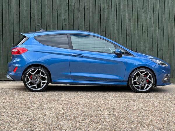 Ford Fiesta 1.5T EcoBoost ST-3 Euro 6 (s/s) 3dr at 12th