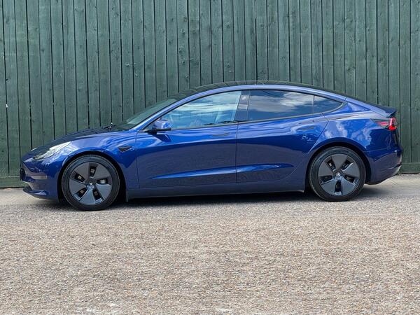 Tesla Model 3 (Dual Motor) Long Range Auto 4WDE 4dr