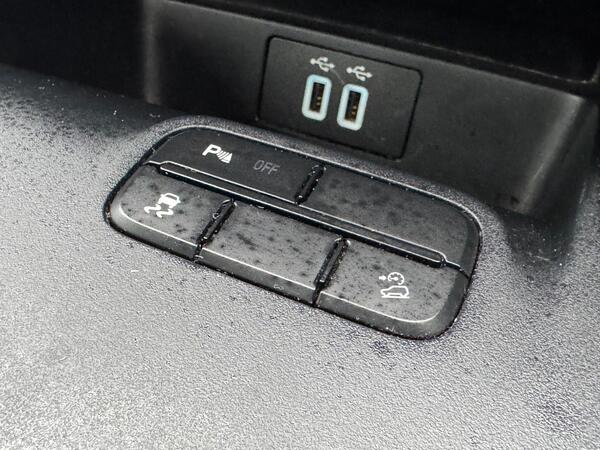 Ford Ranger 2.2 TDCi Limited Durashift 4WD Euro 5 4dr at 28th