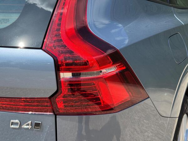 Volvo XC60 2.0 D4 Momentum Auto AWD Euro 6 (s/s) 5dr