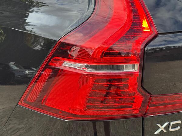 Volvo XC60 2.0 D5 PowerPulse R-Design Pro Auto AWD Euro 6 (s/s) 5dr