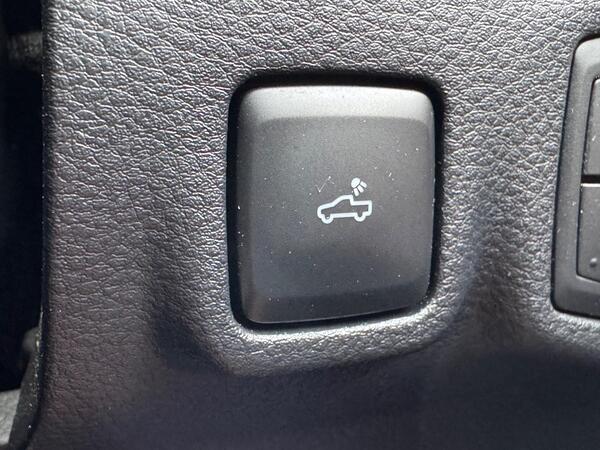 Ford Ranger 3.2 TDCi Wildtrak Auto 4WD Euro 6 (s/s) 4dr at 25th