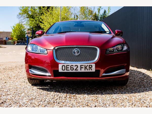 JAGUAR XF PREMIUM LUXURY D AUTO - Image 2