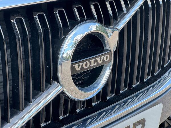Volvo XC60 2.0 D4 Momentum Auto AWD Euro 6 (s/s) 5dr