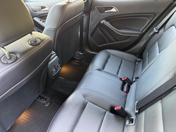 Mercedes-Benz GLA 1.6 GLA200 Sport (Premium) 7G-DCT Euro 6 (s/s) 5dr