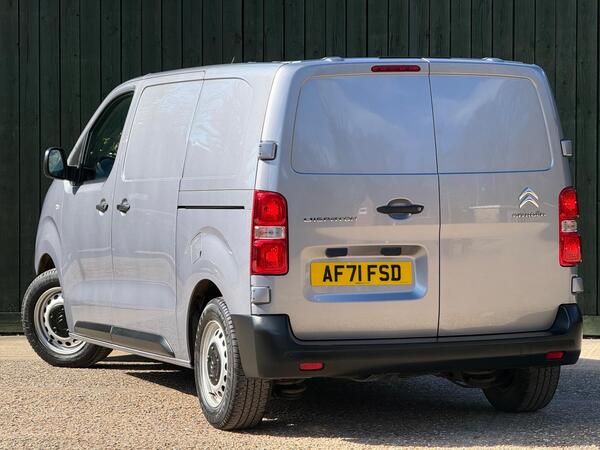 Citroen Dispatch 1.5 BlueHDi 1000 Enterprise Pro M FWD 2 Euro 6 (s/s) 6dr