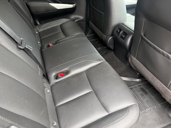 Nissan Navara 2.3 dCi Tekna Auto 4WD Euro 6 4dr at 25th