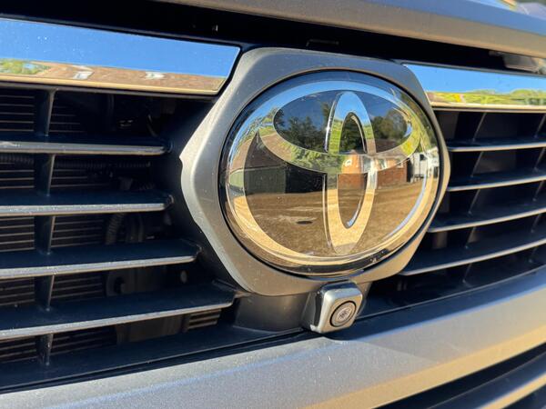 Toyota Hilux 2.8 D-4D Invincible X Auto 4WD Euro 6 (s/s) 4dr at 56th