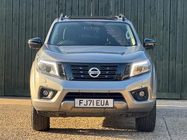 Nissan Navara 2.3 dCi N-Guard 4WD Euro 6 (s/s) 4dr at 5th
