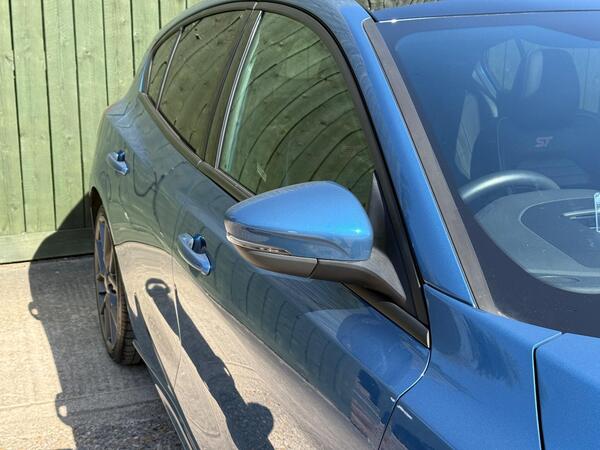 Ford Focus 2.3T EcoBoost ST Euro 6 (s/s) 5dr at 40th