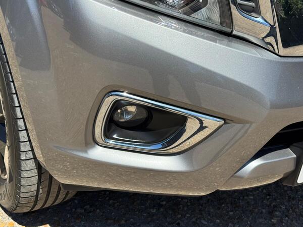 Nissan Navara 2.3 dCi Tekna Auto 4WD Euro 6 4dr at 50th