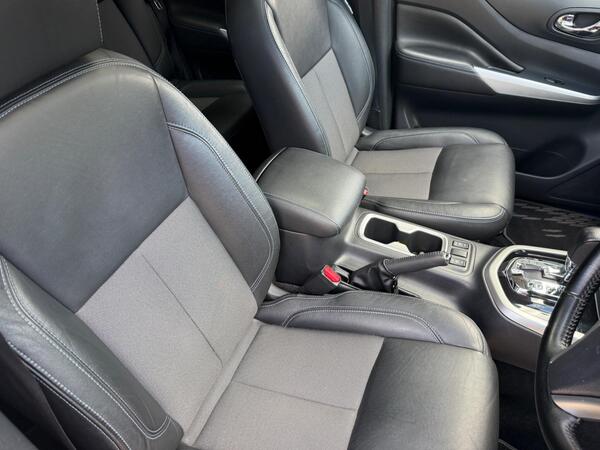 Nissan Navara 2.3 dCi N-Guard Auto 4WD Euro 6 4dr at 2th