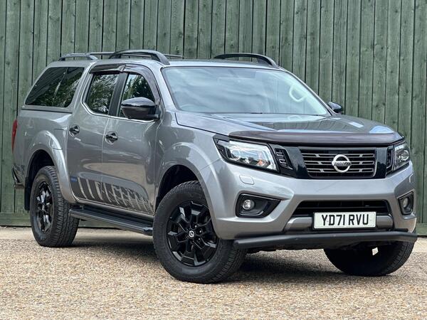 Nissan Navara 2.3 dCi N-Guard Auto 4WD Euro 6 4dr at 0th