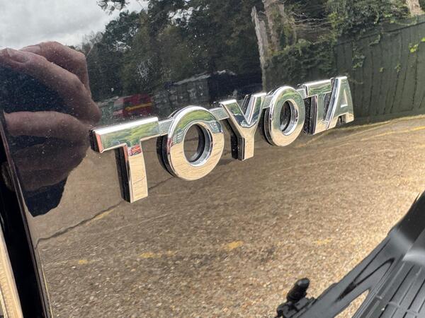 Toyota Hilux 2.8 D-4D Invincible X 4WD Euro 6 (s/s) 4dr at 45th