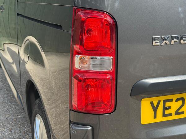 Peugeot Expert 2.0 BlueHDi 1400 Asphalt Premium + Standard Panel Van MWB Euro 6 (s/s) 6dr at 32th