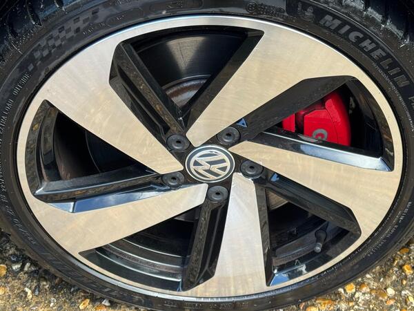 Volkswagen Golf 2.0 TSI GTI Performance Euro 6 (s/s) 5dr at 54th
