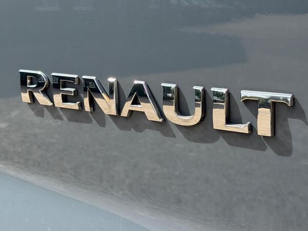 Renault Trafic 2.0 dCi ENERGY 28 Black Edition SWB Standard Roof Euro 6 (s/s) 5dr at 48th