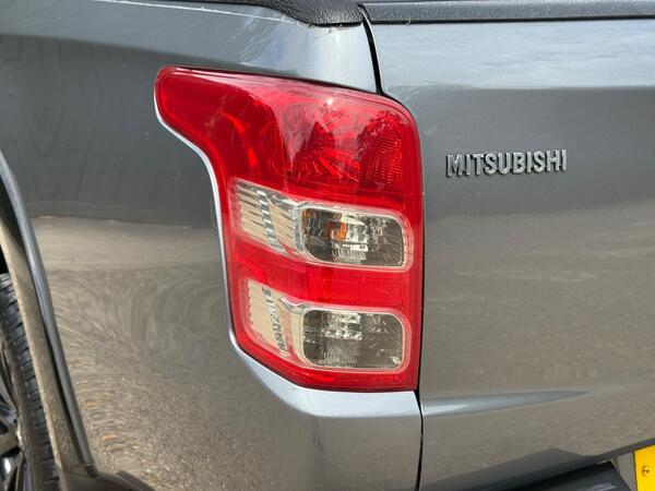 Mitsubishi L200 2.4 DI-D DC Challenger Auto 4WD Euro 6 4dr at 43th