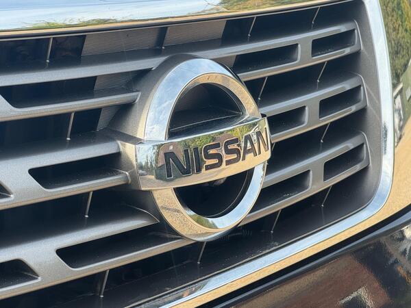 Nissan Navara 2.3 dCi Tekna 4WD Euro 6 (s/s) 4dr