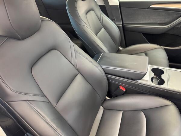 Tesla Model Y (Dual Motor) Long Range Auto 4WDE 5dr