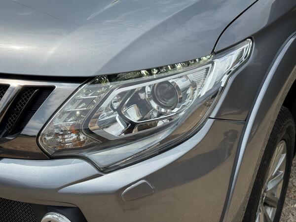 Mitsubishi L200 2.4 DI-D DC Barbarian Auto 4WD Euro 6 4dr at 40th