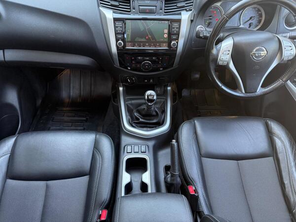Nissan Navara 2.3 dCi N-Guard 4WD Euro 6 (s/s) 4dr at 5th