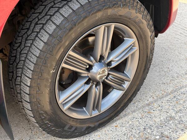 Isuzu D-Max 1.9 TD Blade Auto 4WD Euro 6 4dr at 37th