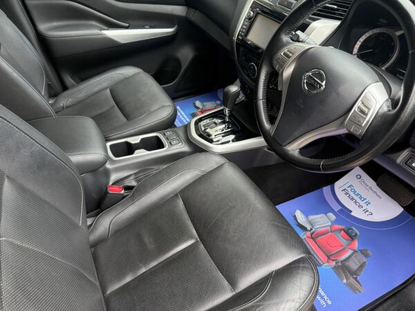 Nissan Navara 2.3 dCi Tekna Auto 4WD Euro 6 4dr at 2th
