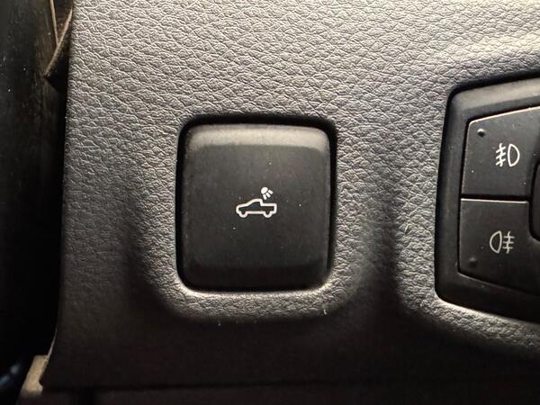 Ford Ranger 3.2 TDCi Wildtrak Auto 4WD Euro 5 4dr