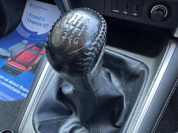 Mitsubishi L200 2.2 DI-D DC Warrior 4WD Euro 6 (s/s) 4dr