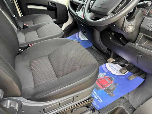Citroen Relay 2.2 BlueHDi 35 Enterprise L3 High Roof Euro 6 (s/s) 5dr at 4th